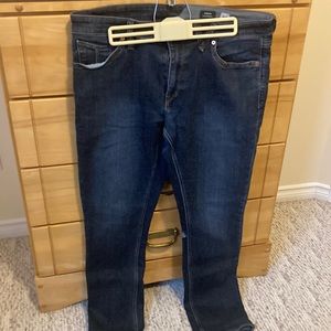 Size 34 volcom vorta slim straight flex denim jeans